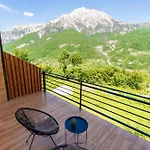 Vidis Chalet Boutique Hotel